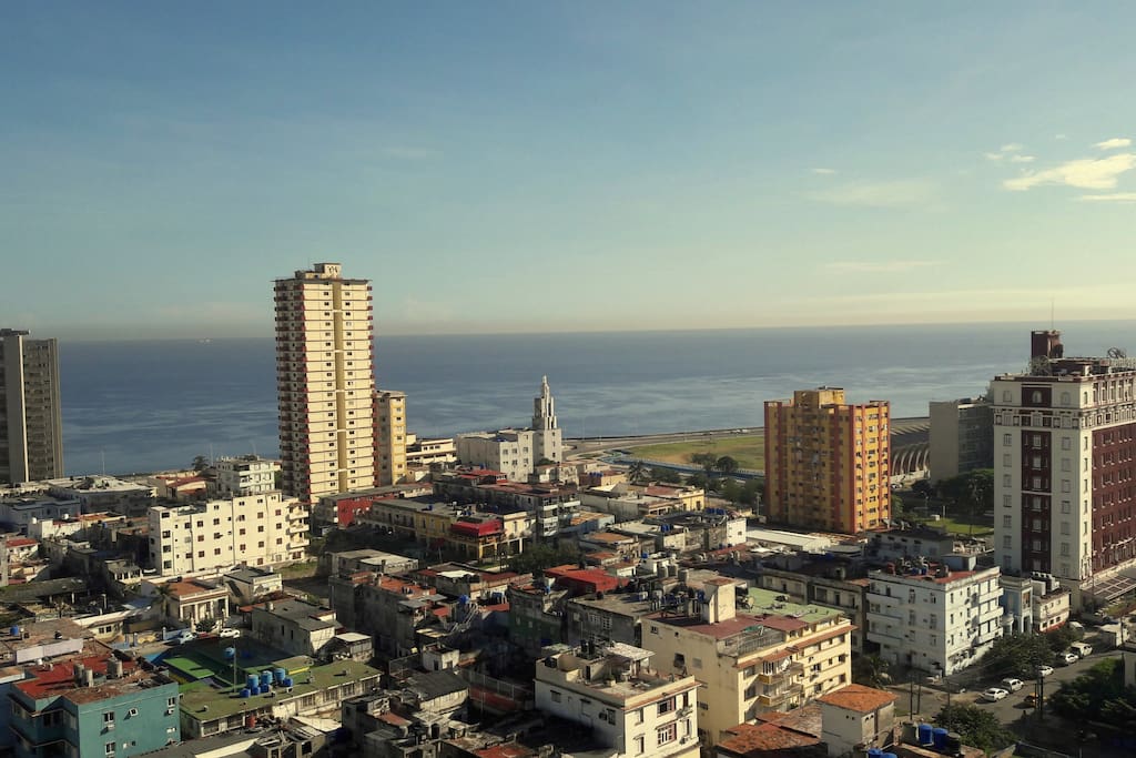 La vista desde las ventanas de las habitaciones/ View from rooms´ windows