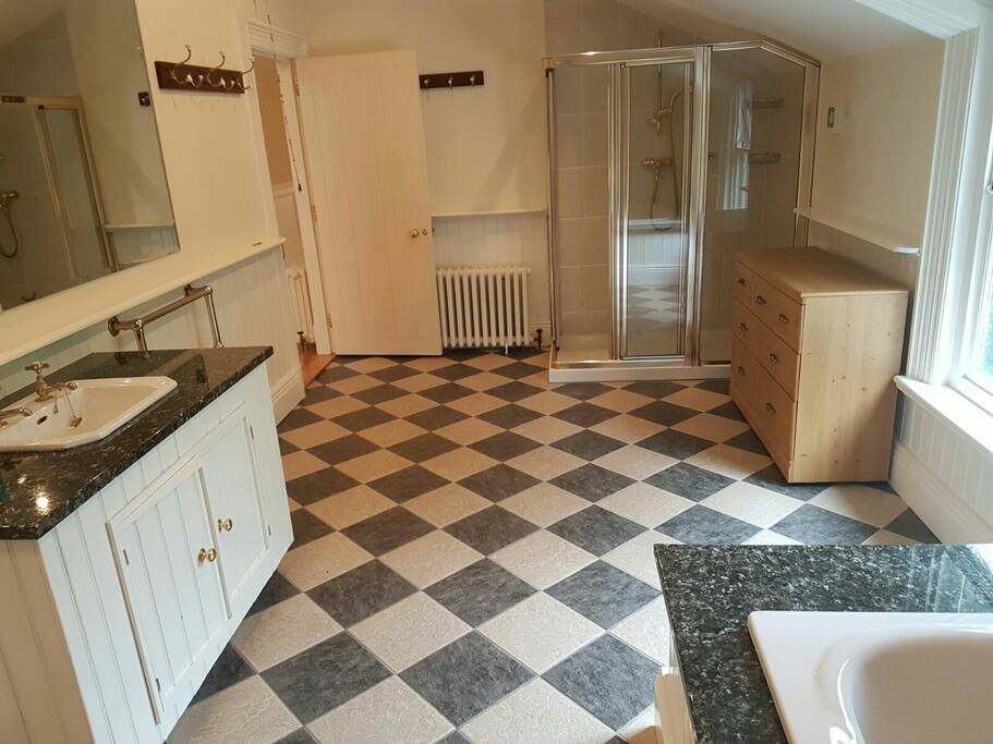 Main Bathroom