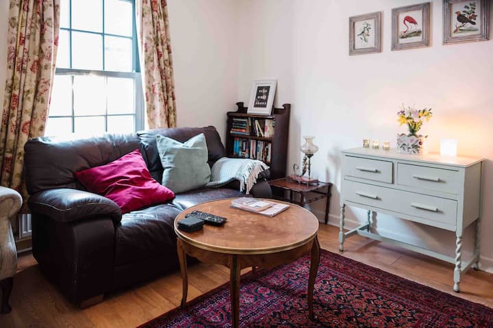 Beautiful Townhouse In Historic Town Centre - Wexford
