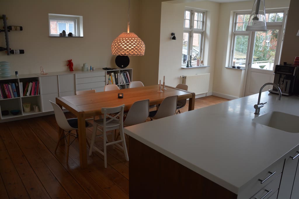 kitchen/dining