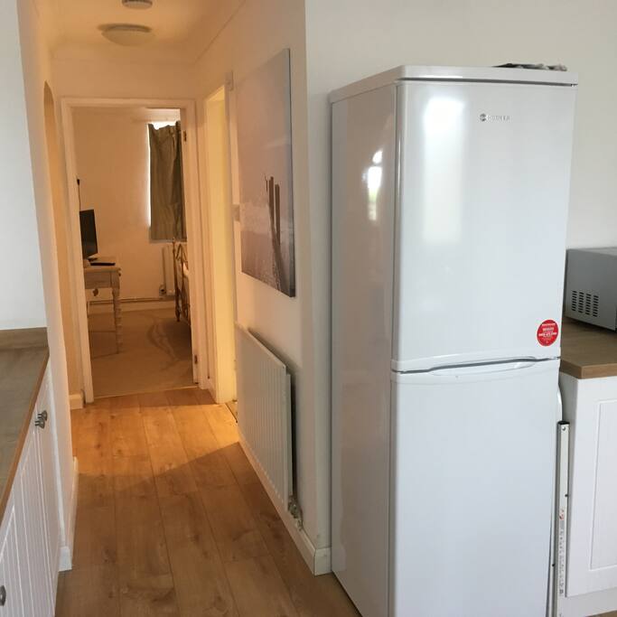 hall way to kitchen