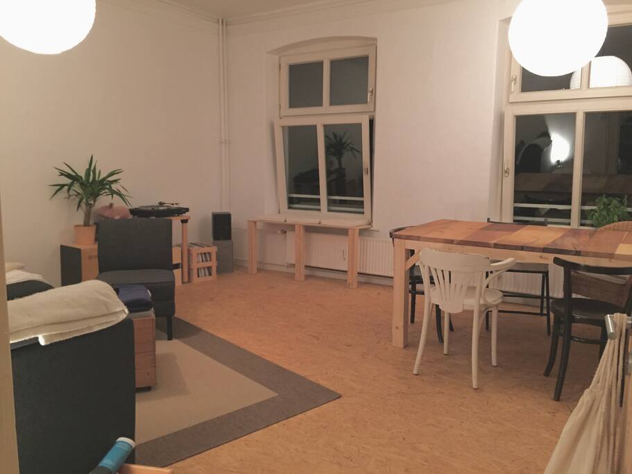 Wohnzimmer (Nacht)