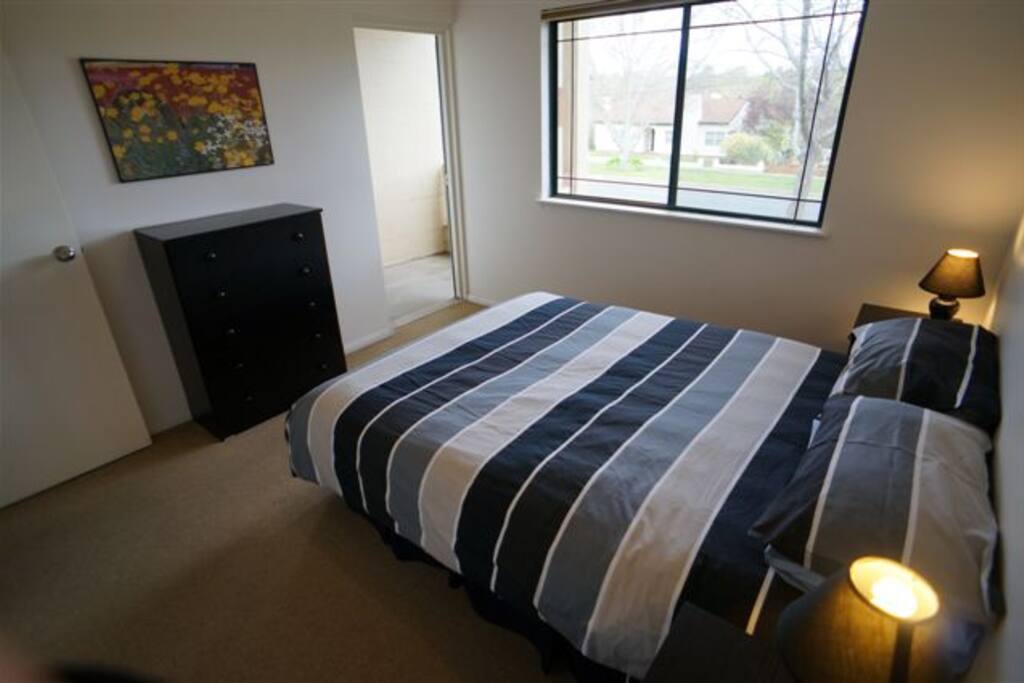 Queen bed (single mattress avail extra)