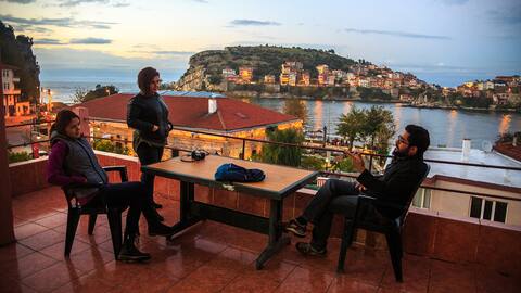 APARTMENT WITH STUNNING AMASRA VIEW (KEREM APART)