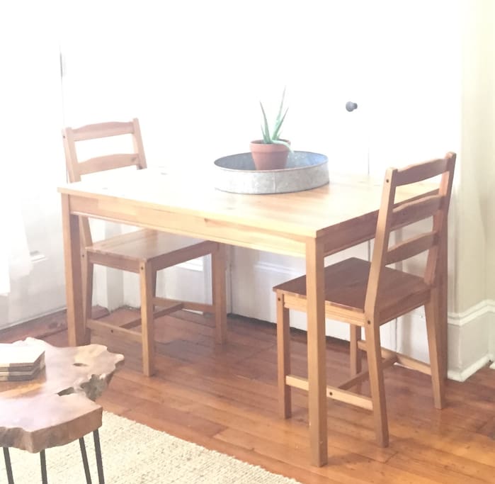 Kitchen table. There are four chairs - two are just not shown in this photo. :)
