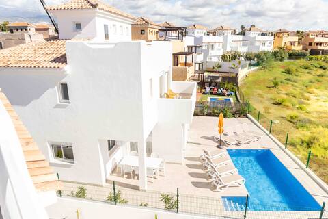 Villa Mister 9
