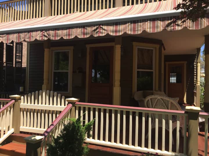 The perfect Ocean Grove getaway. Book Now!