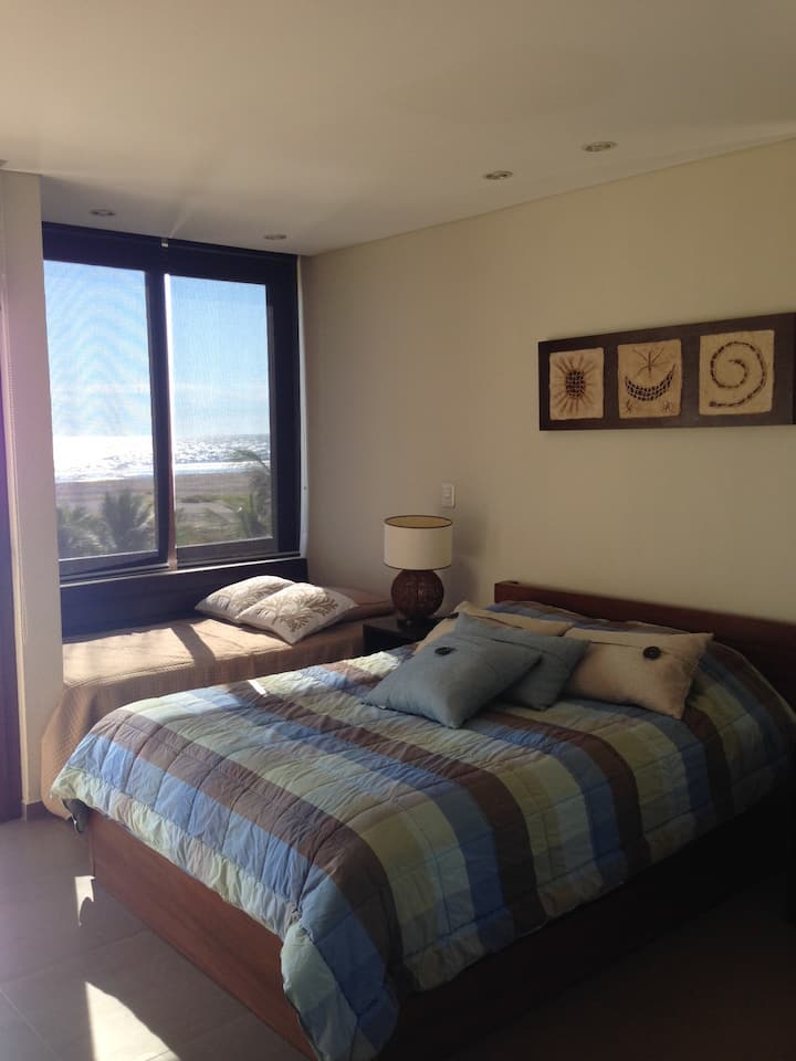 Bedroom 3 - Ocean view
