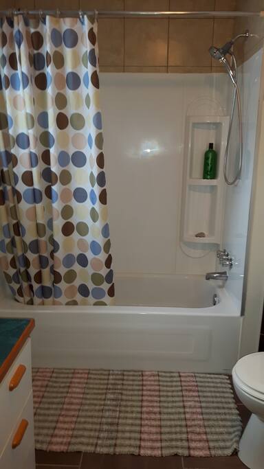 Salle de bain partagée