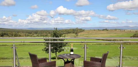 Cosy Cottage near Keswick - Pool, Hot Tub & Sauna