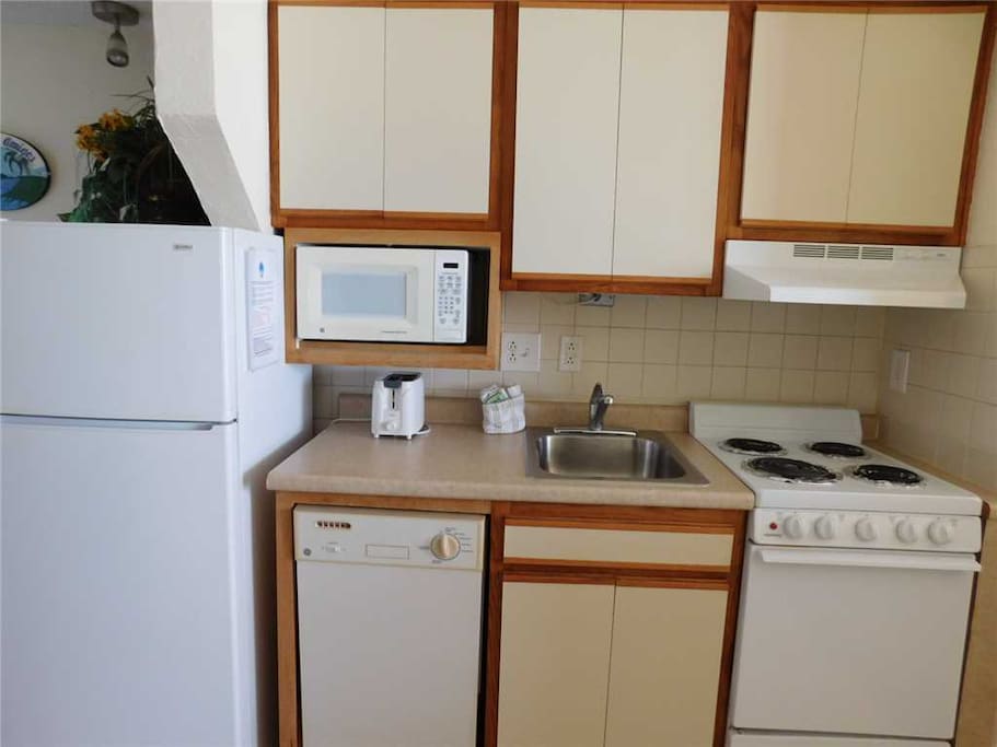 Microwave,Oven,Fridge,Refrigerator,Indoors