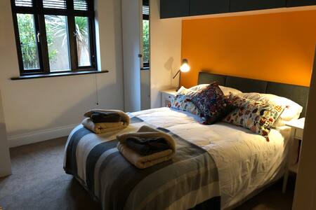 In the heart of the city 1 - Breakfast included