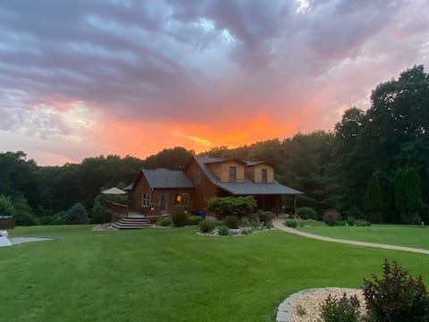 Private Cabin Getaway with pool near floating