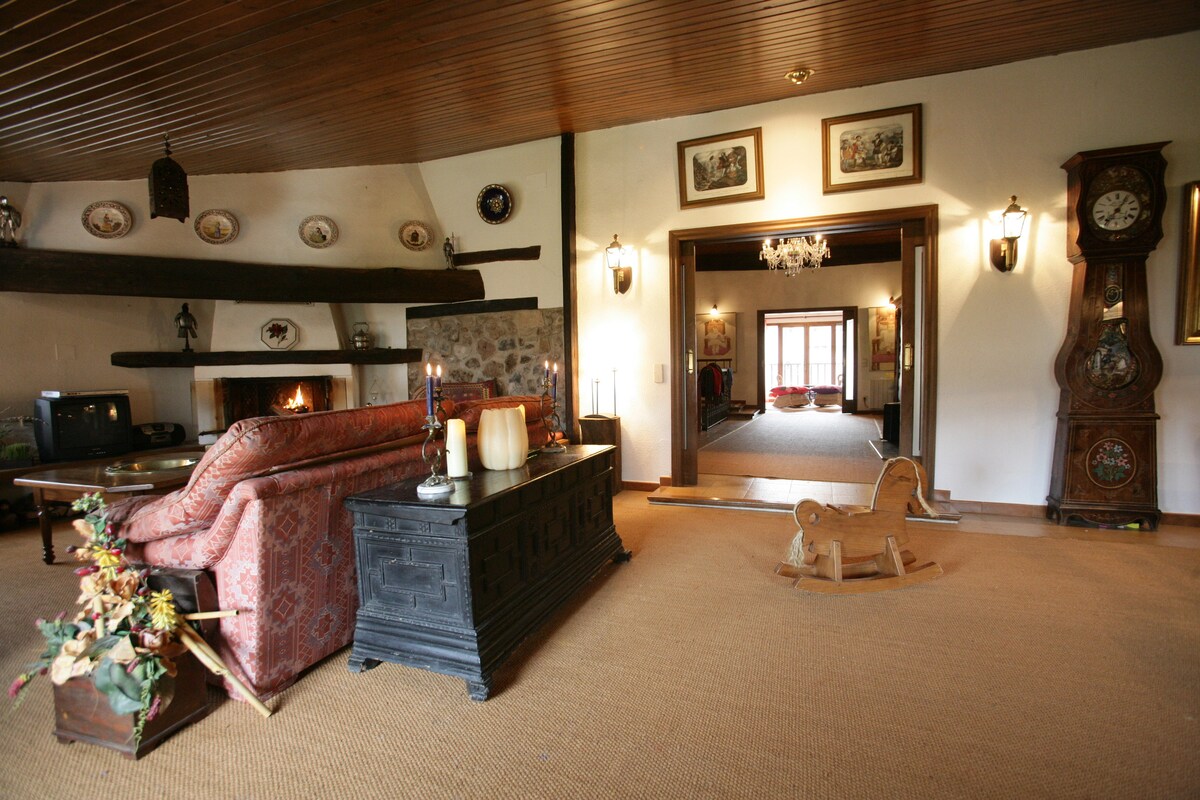 Living room - dining room at Can Manyol in Santa Pau