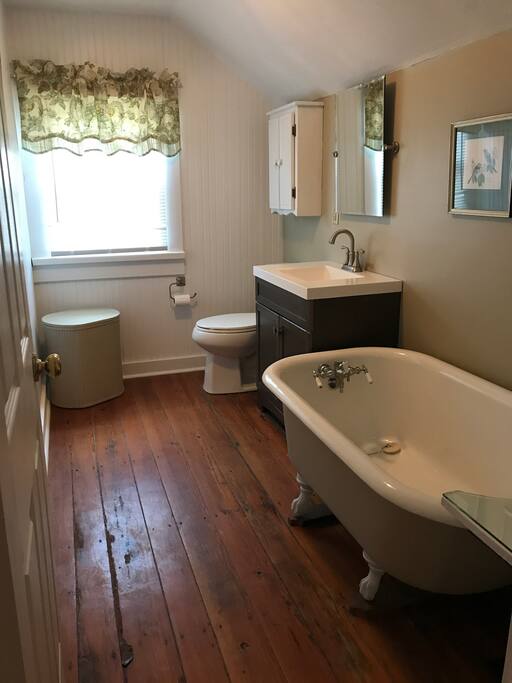 Upstairs bath. Please click on image to see full view.