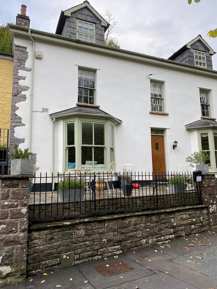 Abergavenny Holiday Rentals & Homes Wales, United Kingdom Airbnb