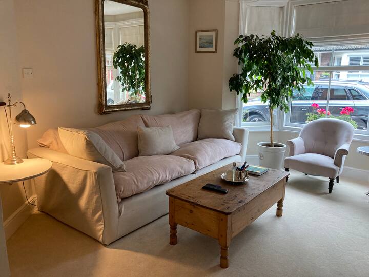 10 Best Airbnb Vacation Rentals In Rustington, UK Updated 2024 Trip101