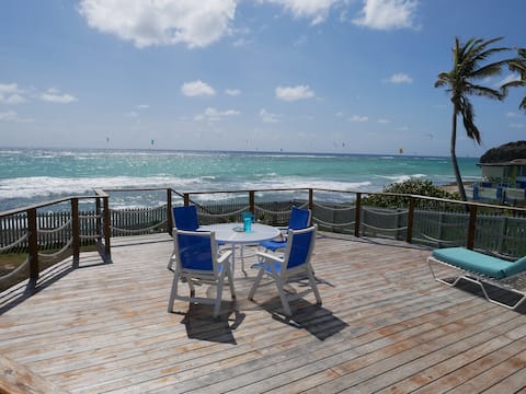 Very attractive 2bd 2bth ocean front house