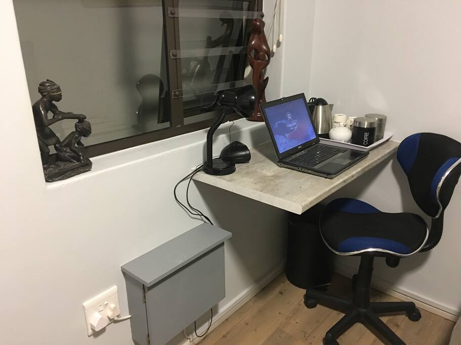 en-Suite office desk with kettle. Fitting for all international plugs in grey box. Uncapped Fiber optic wi-fi