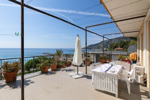 Top Airbnb: Unique seaside accommodation a Ospedaletti