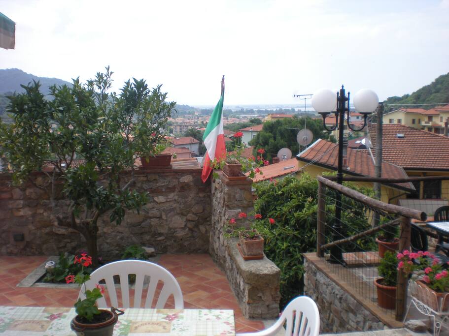 Si puo' comodamente stare in terrazza