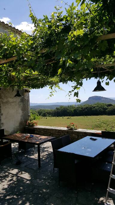 terrasse vue Monts