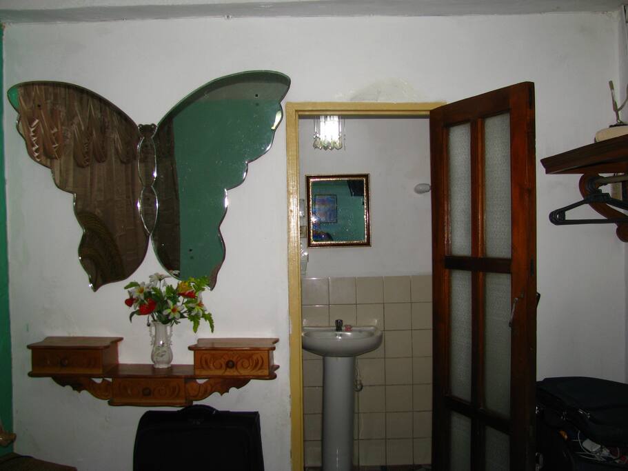 Baño primera habitación