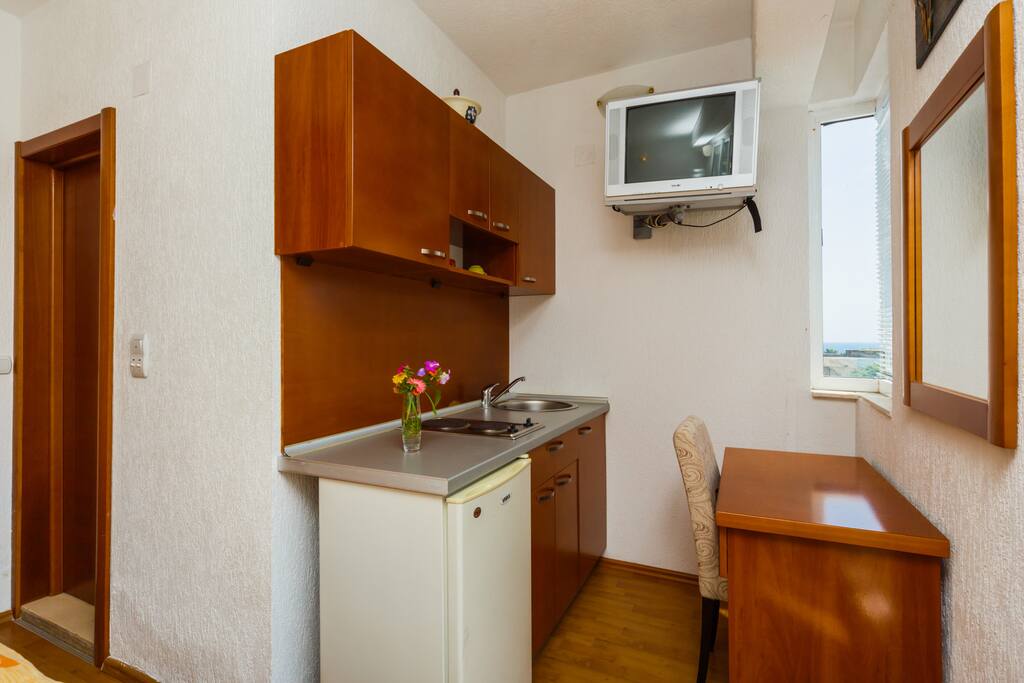 Kitchenette