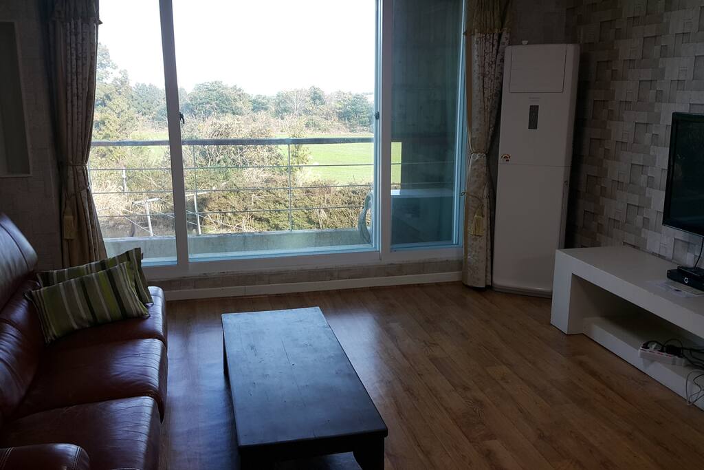 "Param" livingroom. Param means Wind in Korean