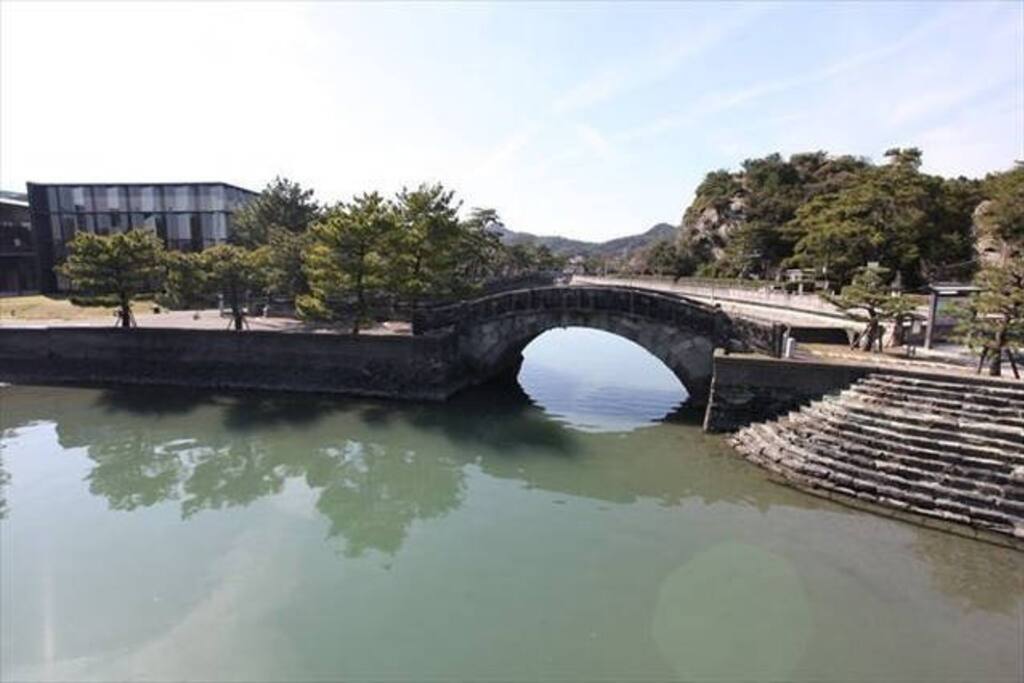 不老橋
15 minutes by bicycle
http://www.wakayamakanko.com/seeing/history7.html