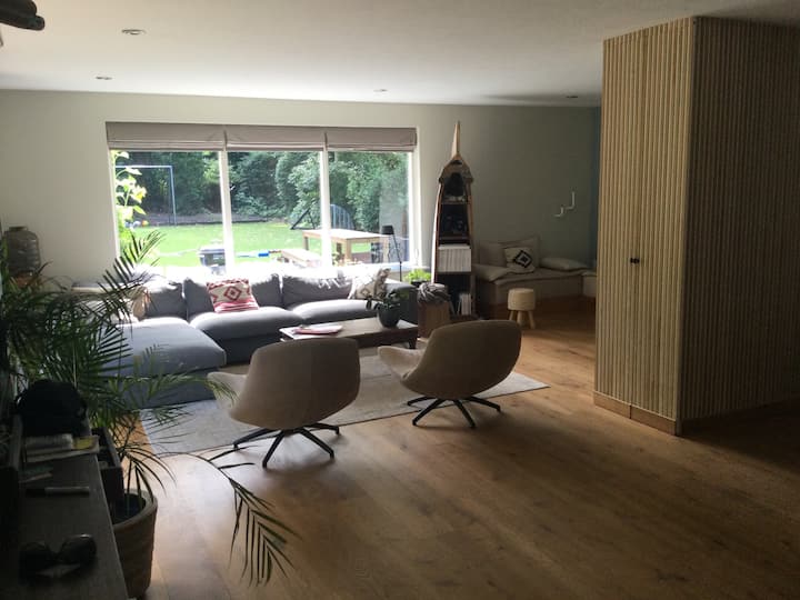 Family House With Swimming Pool - Hoofddorp
