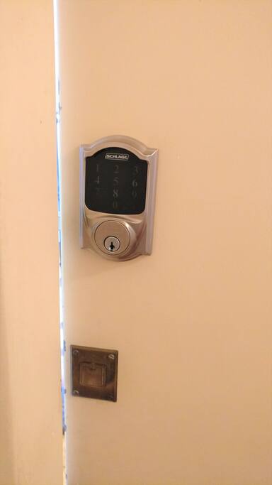 Smart Lock (Entrance door)