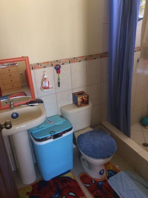 baño en habitación