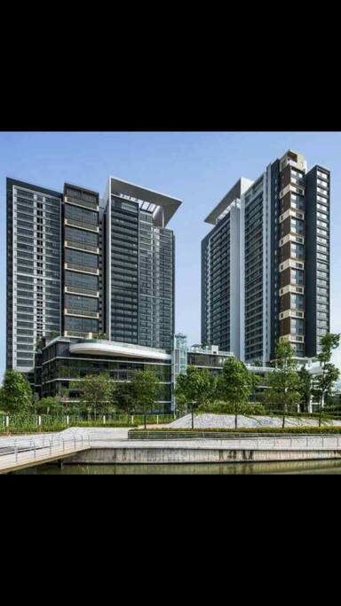 waze: Pandora Serviced Residence