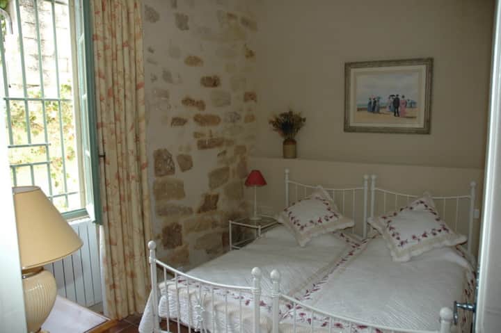 חדר שינה 3 - זוגי - קומה 1 עם חדר רחצה צמוד