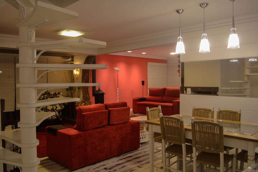 Sala de estar e de janta.