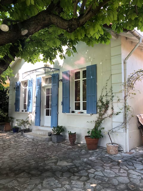 Nice house with pool, historic center within walking distance
