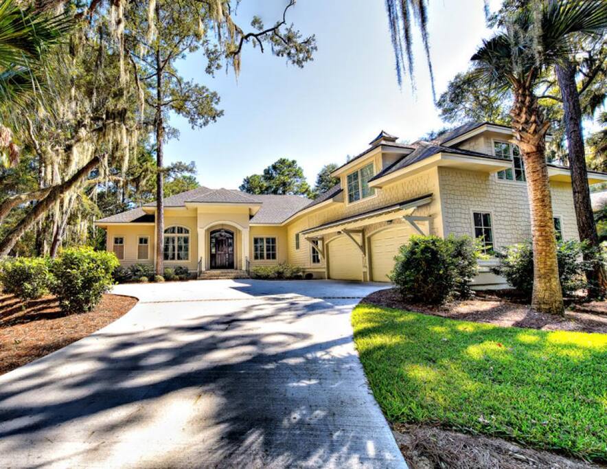 Laguna Breeze - Exterior