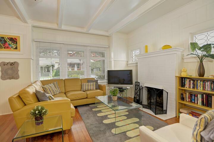 Wonderful Home in Beautiful Venice ☼ Extended Stay gallery image 5