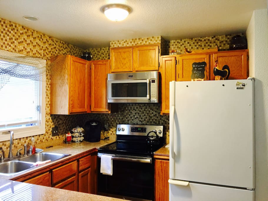 Kitchen is all yours. Of course there's coffee! Let your inner chef out- Bon Appétit!