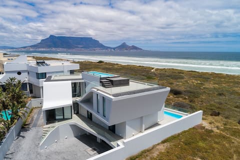 Beach Penthouse -  Rooftop BBQ & Jacuzzi