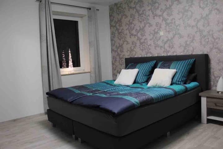 საძინებელი 1