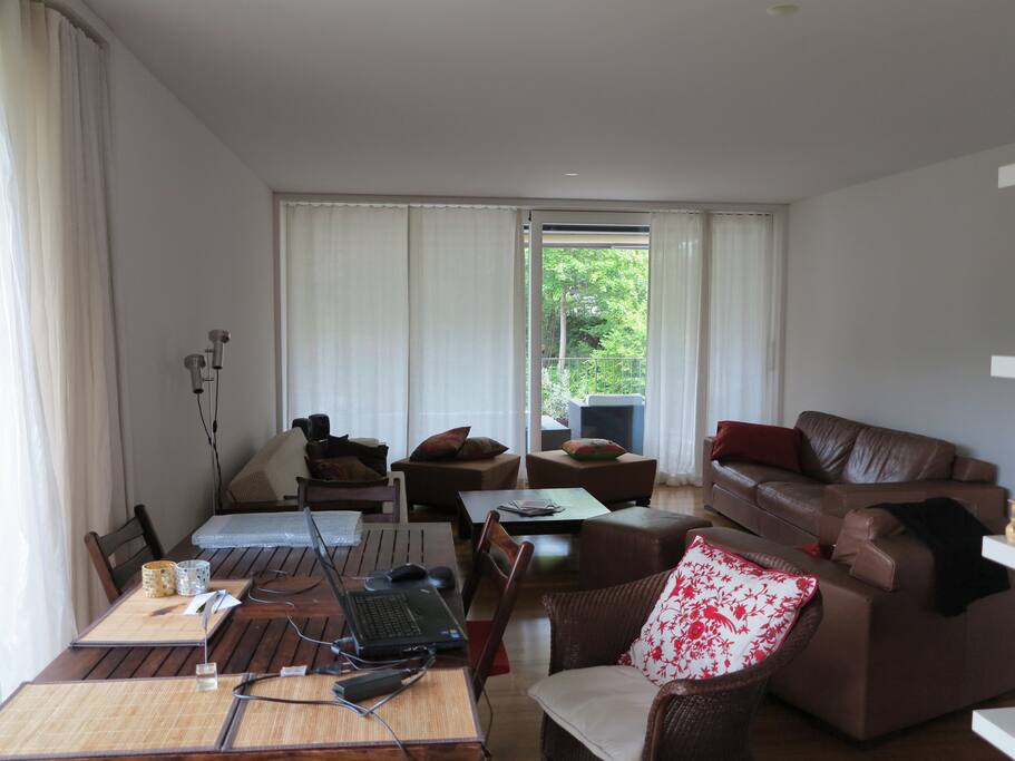 FLAT: living room