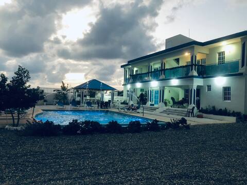 Family apartments 2 minutes from La Ensenada.