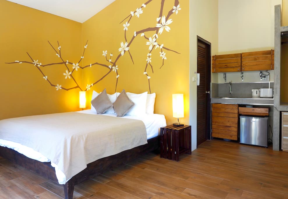 Studio size 32-sqm, sleeps 2 guests with a king size bed. A rollaway bed for 3rd guest may be available upon request.