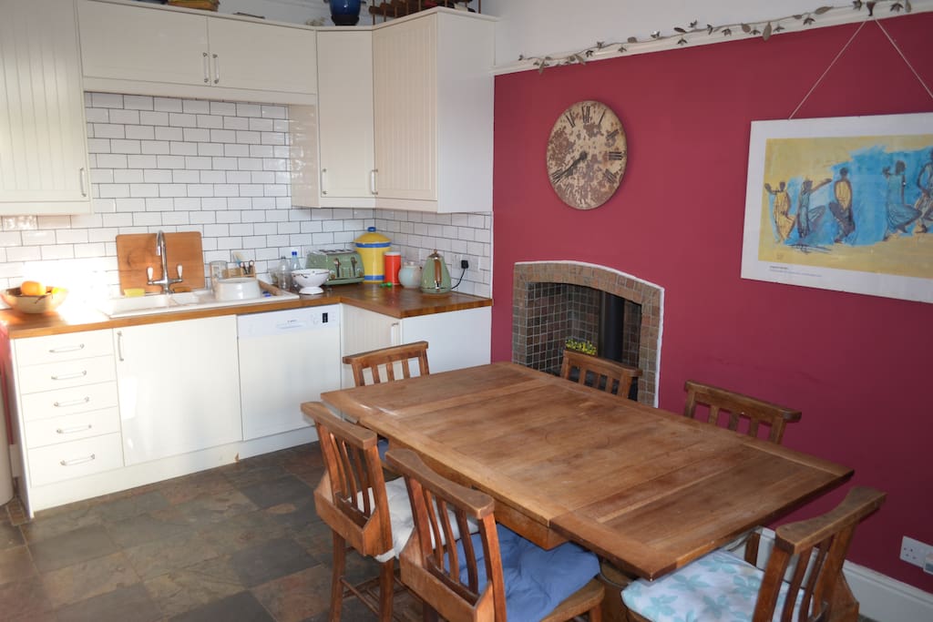 Kitchen with dining table