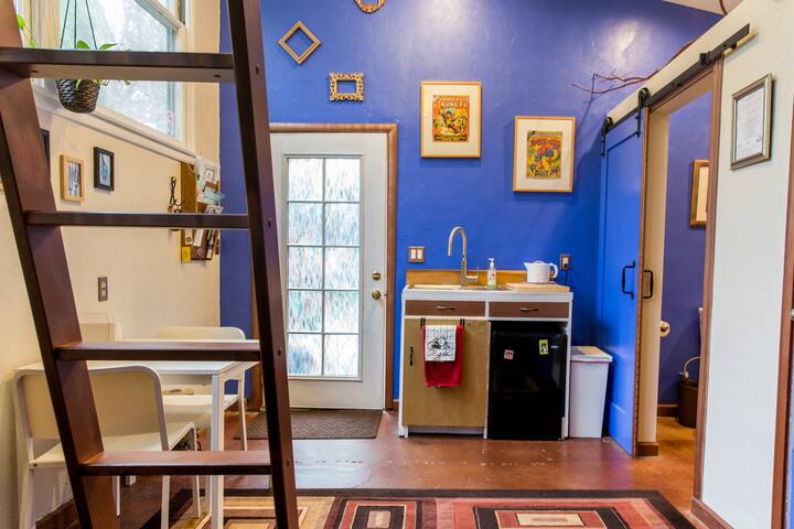 Unique Land Park Retreat with Garden!