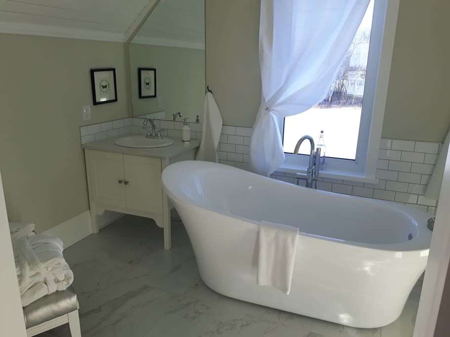En Suite bath