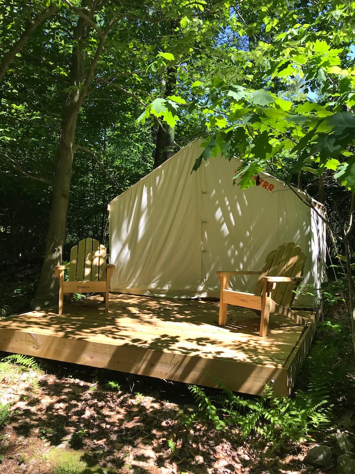 Camping Halfmoon Hollow Tentes à louer à Curwensville, Pennsylvanie