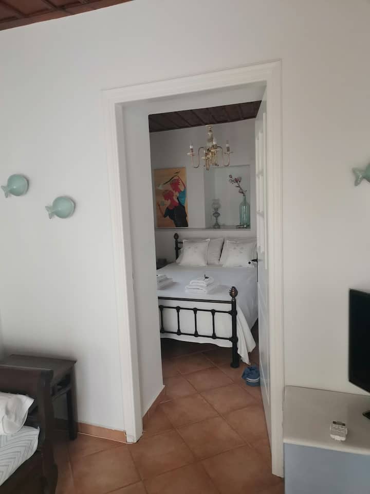 Entrance to the bedroom 